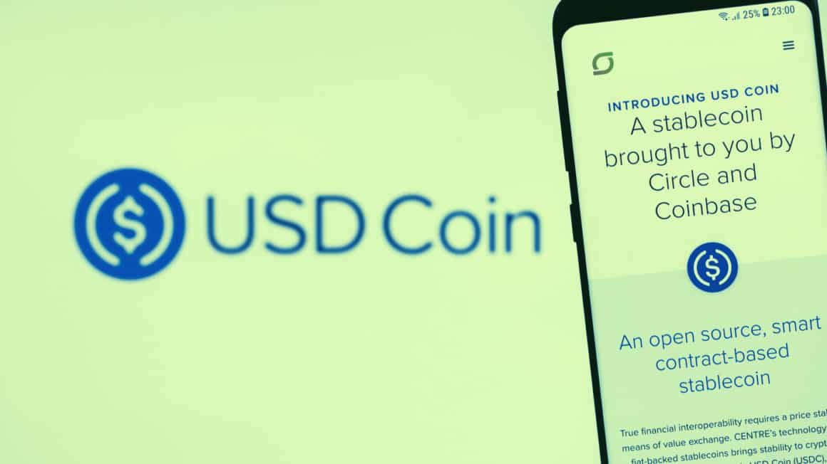 U.S.-backed stablecoin USDC will work with the Stellar blockchain network. Image: Shutterstock, Decrypt