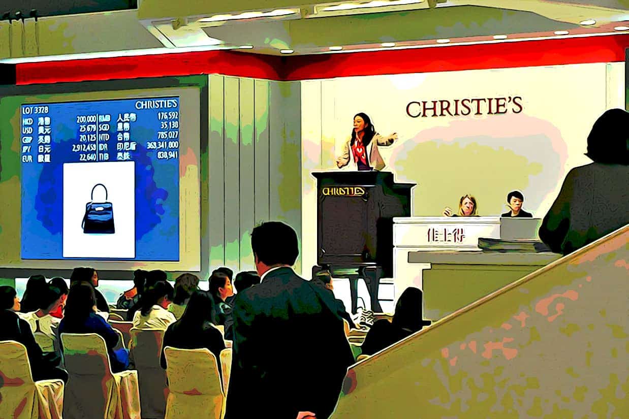 800px HK 灣仔北 Wan Chai North 香港會展 HKCEC 佳士得 拍賣 Christies Auction lady at work November 2018 IX2 03