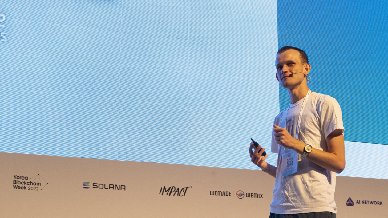 Ethereum cofounder Vitalik Buterin explains how The Merge will enhance cryptocurrency payments during his keynote speech at Korea Blockchain Week 2022.