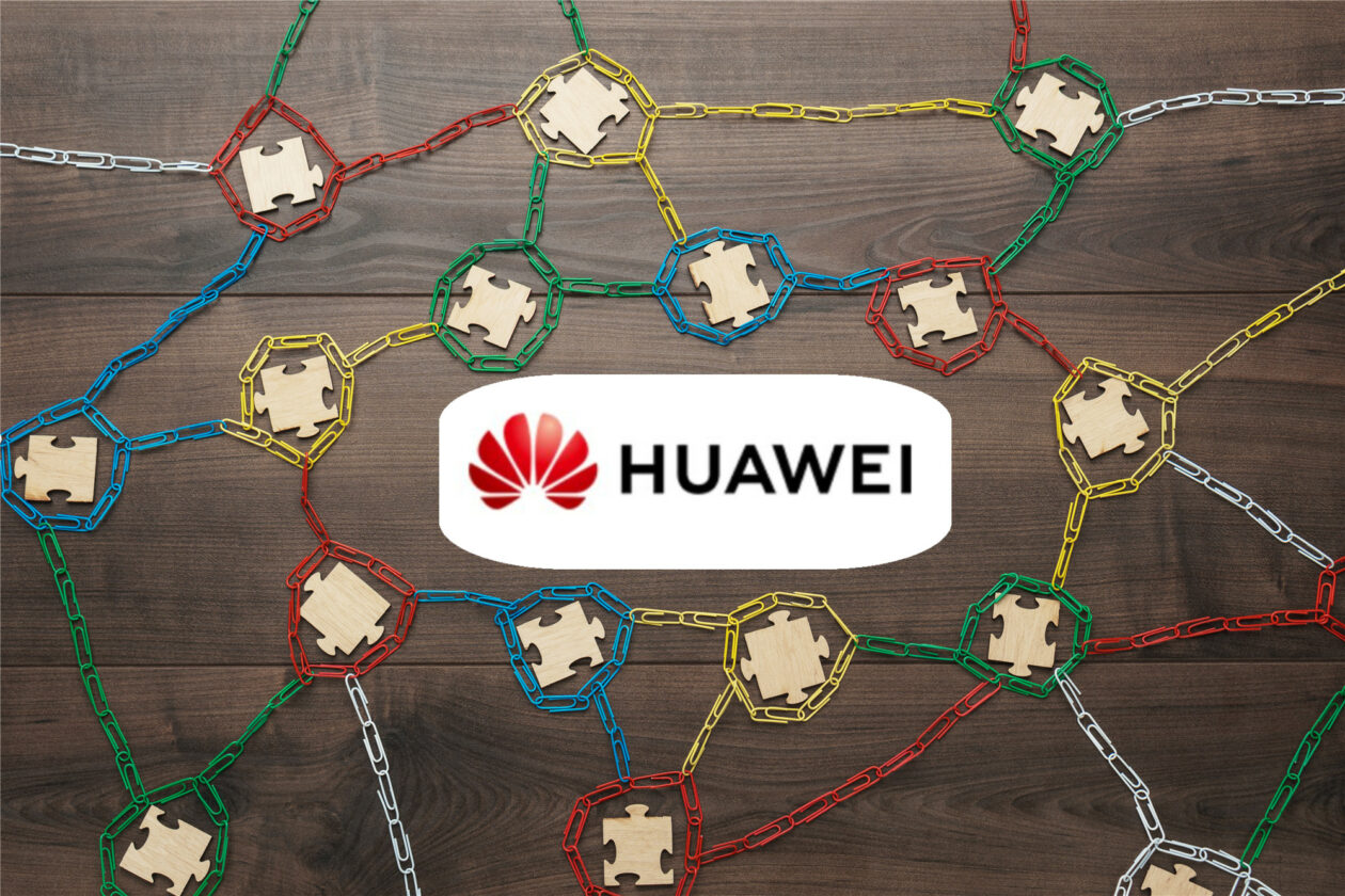 Huawei logo on a blockchain concept picture | Huawei forms Web3 alliance with Polygon, Morpheus Labs, others | Huawei, China, Web 3.0. Metaverse