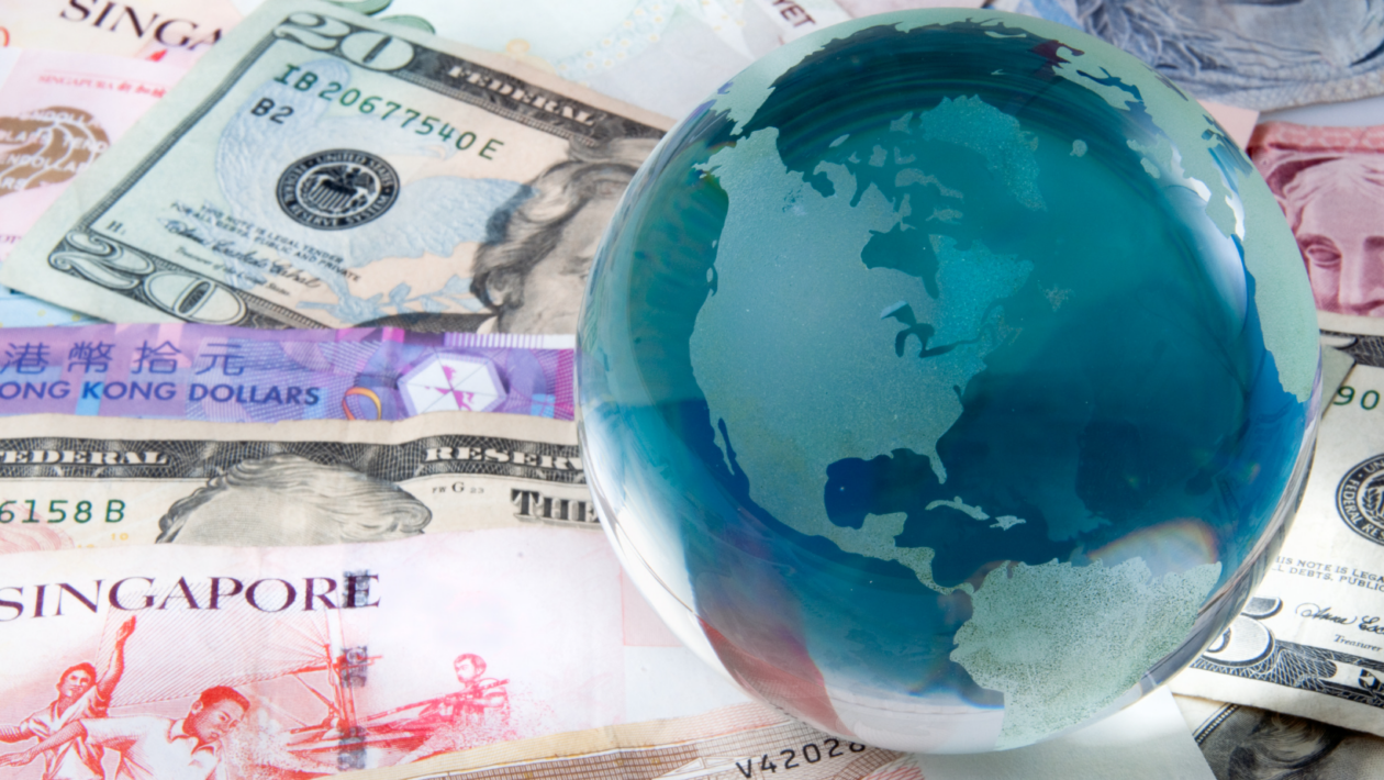 globe and world bank notes