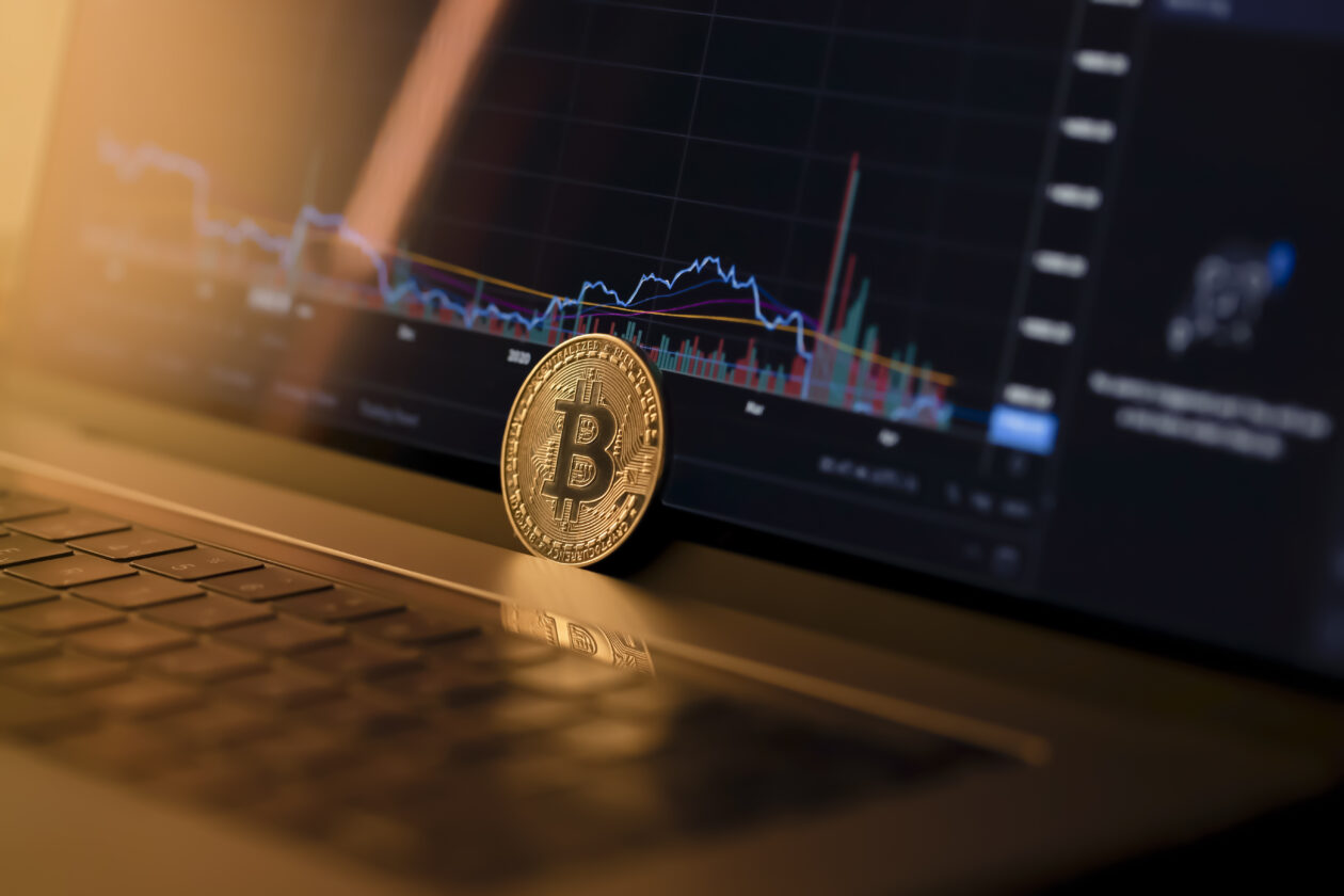 Bitcoin inches up, holds above US$30,500; all other top 10 cryptos mixed