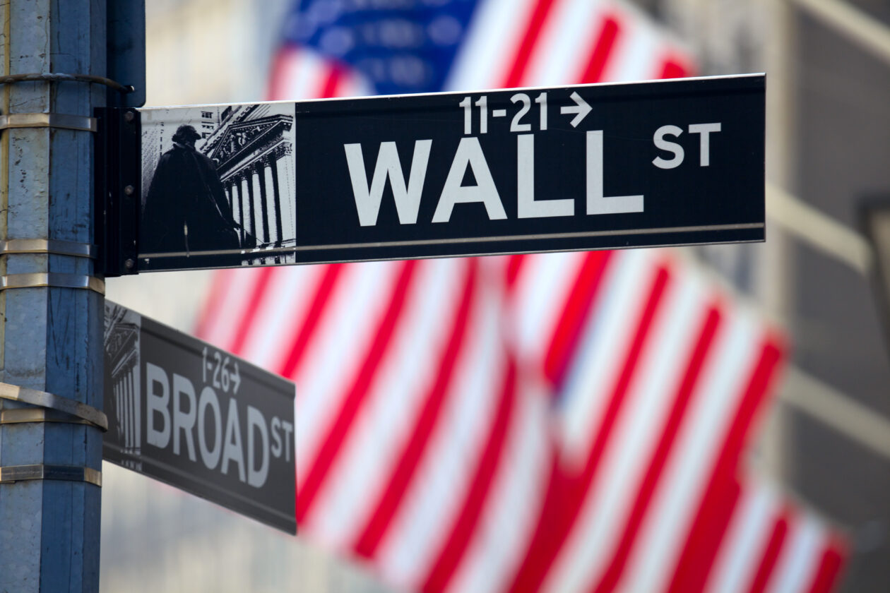Letreros de Wall Street en Manhattan, Ciudad de Nueva York
