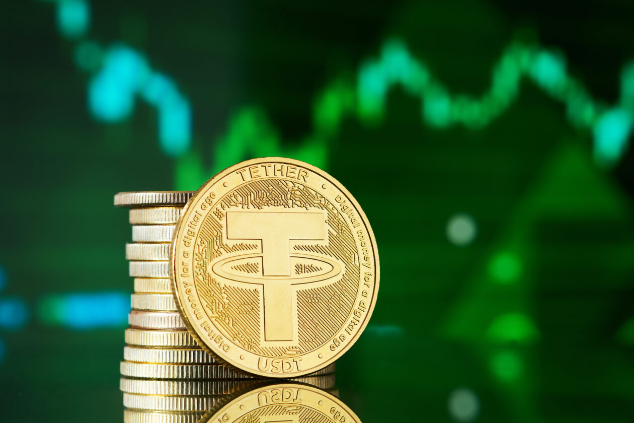 Tether cryptocurrencies and graph statistic background