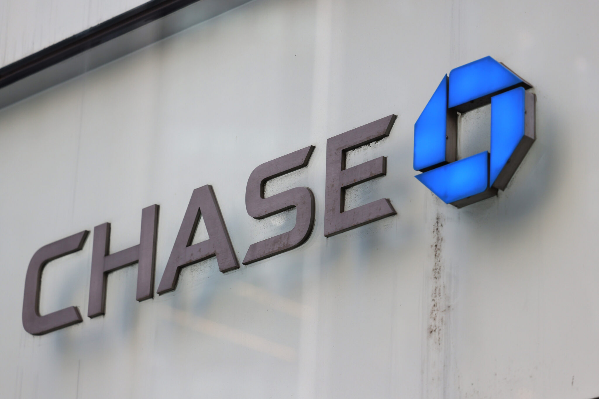 chase bans crypto